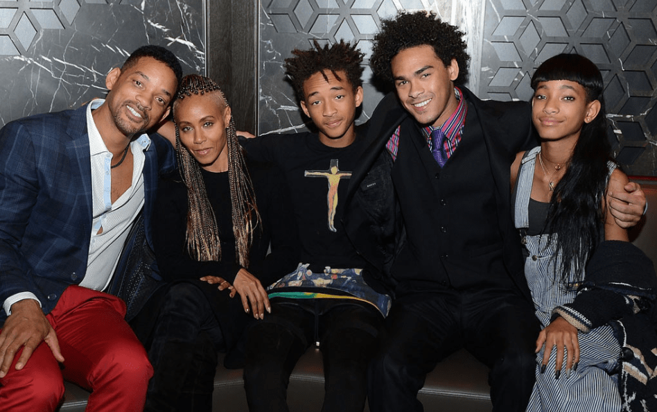 MRSTAR16HIY05-Jada Pinkett Smith and family