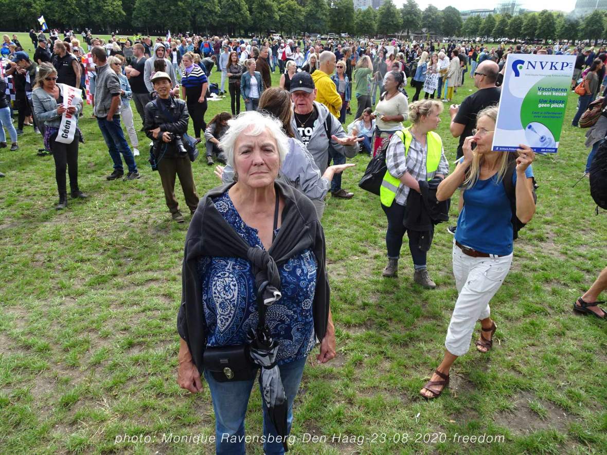 Freedom-Den-Haag-more-peoples-come