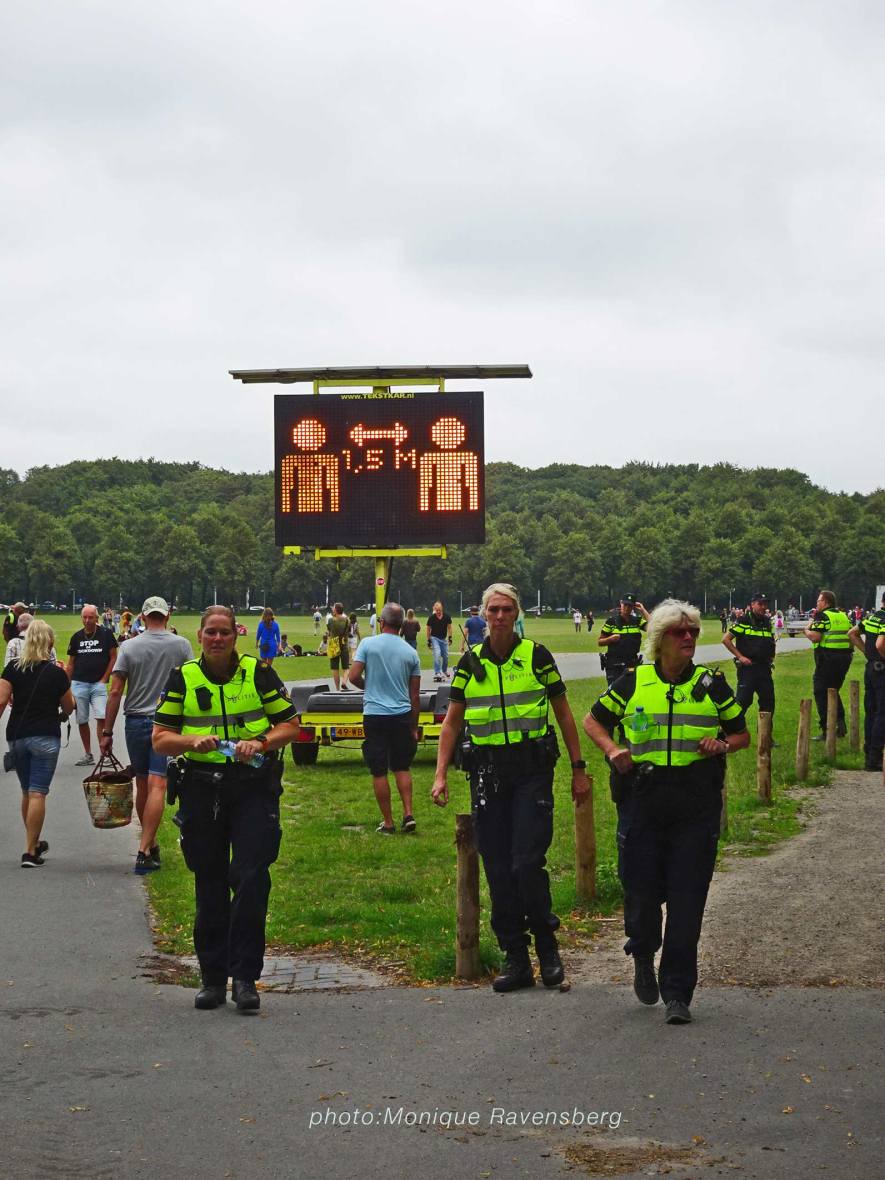 Vrijheid-Freedom-mrstar-Viruswaarheid-police